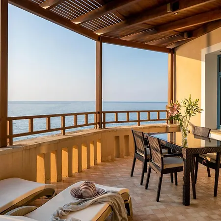 Hotel Captain's House & 3*