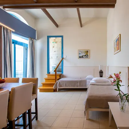 Captain's House & Hotel